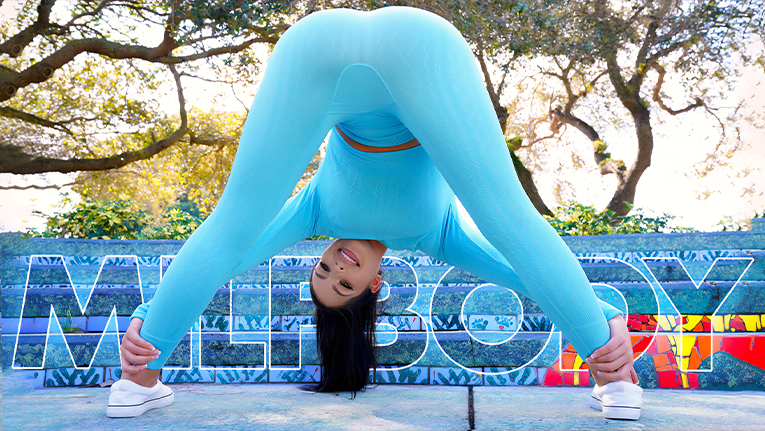 Stretching Her Deep Alexa Payne MilfBody Stretching Her Deep